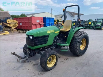 Трактор JOHN DEERE