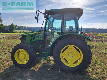 Трактор John Deere 5075e: фото 2