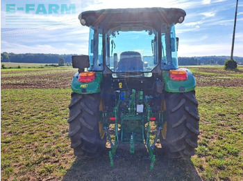 Трактор John Deere 5075e: фото 3