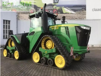 Трактор JOHN DEERE