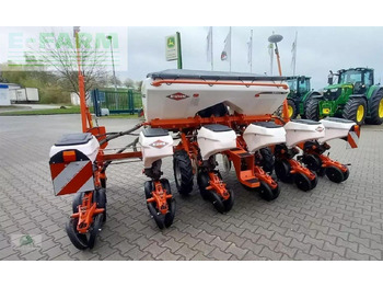 Сівалка точного висіву KUHN