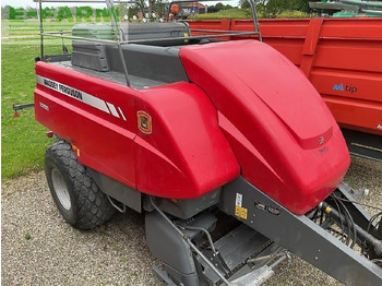 Прес-підбирач тюковий MASSEY FERGUSON