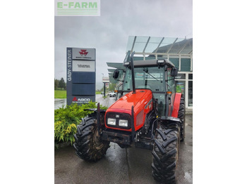 Трактор MASSEY FERGUSON