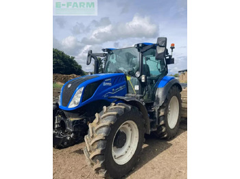 Трактор NEW HOLLAND T5