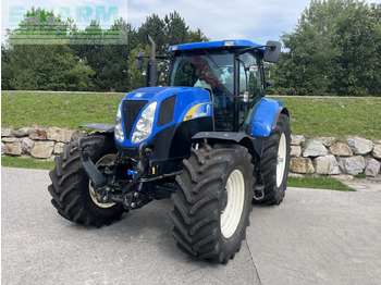 Трактор NEW HOLLAND T6000