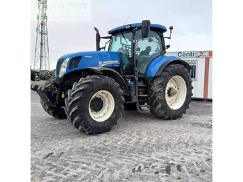Трактор NEW HOLLAND T7.235