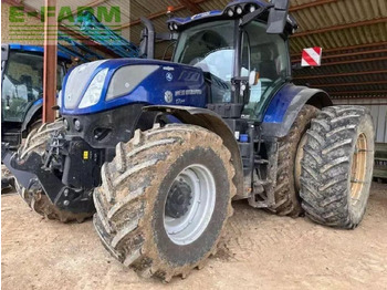 Трактор NEW HOLLAND T7.245