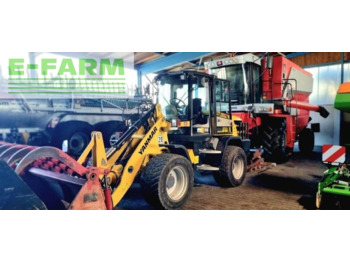 : фото в шапці сторінки