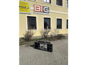 Навісне обладнання MANITOU