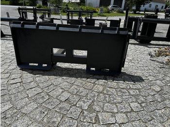 Новий Вила в категорії Вантажно-розвантажувальна техніка Big Palettengabel mit Bobcat 114cm Aufnahme: фото 3