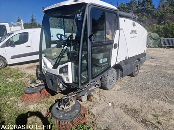 Підмітально-прибиральна машина SCHMIDT