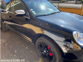 Позашляховик PORSCHE