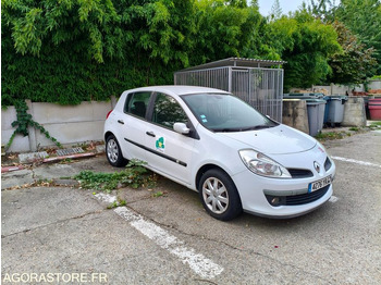Легковий автомобіль RENAULT