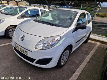 Легковий автомобіль RENAULT