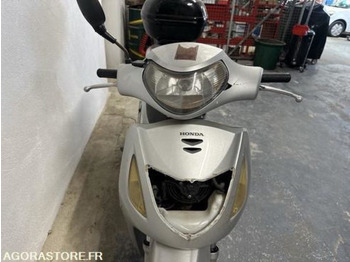 Мотоцикл SCOOTER HONDA SH125 - 2001 - 24167KM - 1087GF2A: фото 3