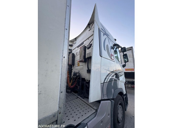 Тягач RENAULT T520 HIGH - 907 798KM - 2015: фото 3