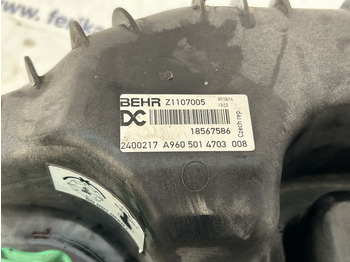 Розширювальний бачок в категорії Вантажівки Mercedes-Benz expansion tank: фото 5