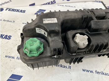 Розширювальний бачок в категорії Вантажівки Mercedes-Benz expansion tank: фото 3