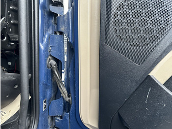 Двері та запчастини в категорії Вантажівки Mercedes-Benz right side low-roof cab doors: фото 3 Двері та запчастини в категорії Вантажівки Mercedes-Benz right side low-roof cab doors: фото 3