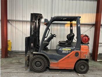 Газовий навантажувач TOYOTA FGF 20