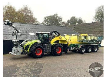 Розкидач рідких добрив CLAAS Xerion 4000