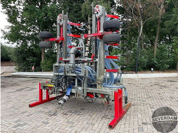 Техніка для внесення добрив PEECON