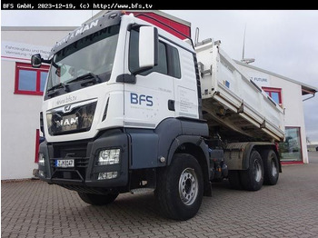 Самоскид вантажівка MAN TGS 26.500