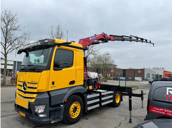 Вантажівка з маніпулятором MERCEDES-BENZ Actros 1845