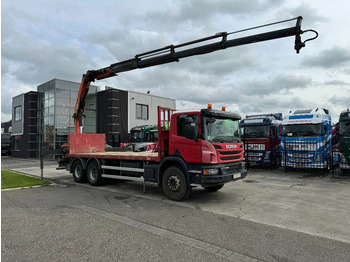 Вантажівка з маніпулятором SCANIA P 360