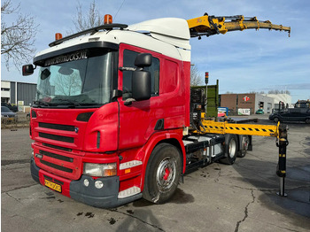 Вантажівка з маніпулятором SCANIA P 380