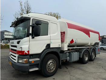 Вантажівка цистерна SCANIA P 400