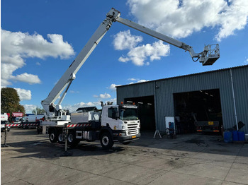 Вантажівка SCANIA P 400