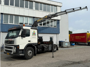 Вантажівка з маніпулятором VOLVO FM 340