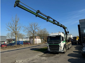 Вантажівка з маніпулятором VOLVO FM 500