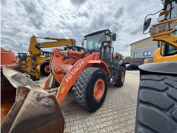 Колісний навантажувач HITACHI ZW180