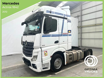 : фото в шапці сторінки