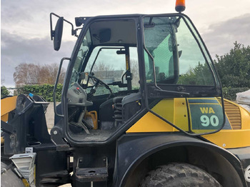 Колісний навантажувач KOMATSU