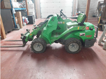 Гусеничний міні-навантажувач AVANT