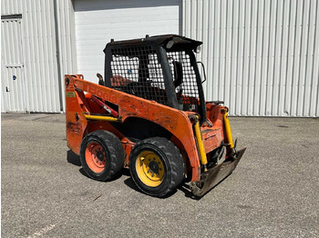 Міні-навантажувач KOMATSU SK714