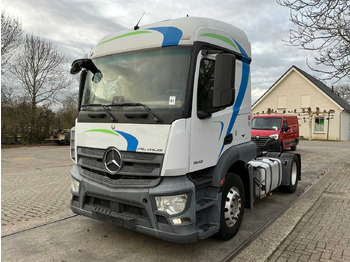 Вантажівка MERCEDES-BENZ Actros 1843