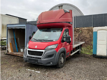 Вантажівка PEUGEOT