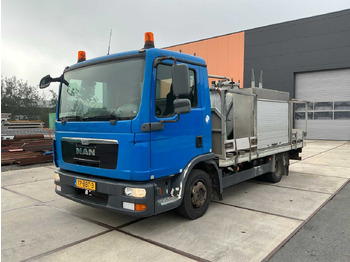 Вантажівка MAN TGL