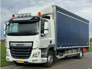 Тентована вантажівка DAF CF