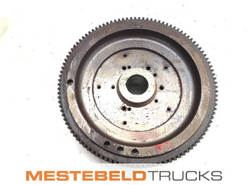 Двигун та запчастини