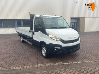 : фото в шапці сторінки