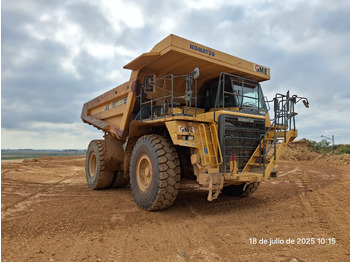 Кар'єрний самоскид KOMATSU HD605