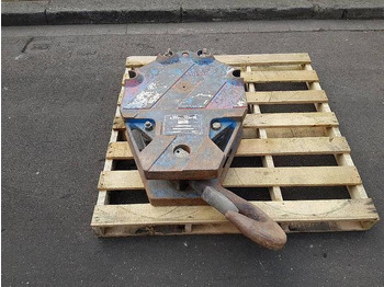 : фото в шапці сторінки