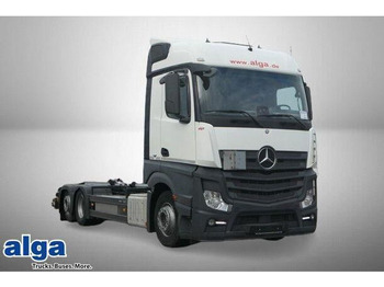 Гаковий мультиліфт вантажівка MERCEDES-BENZ Actros 2543