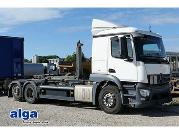 Гаковий мультиліфт вантажівка MERCEDES-BENZ Actros 2543