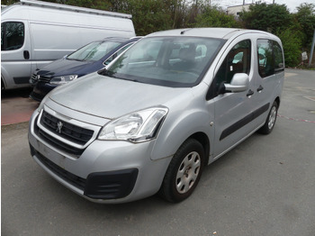Легковий автомобіль PEUGEOT